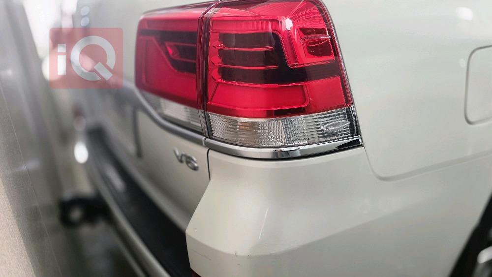 تويوتا لاندكروزر